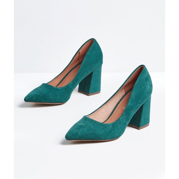 chelsea crew Shoes - Green faux suede heels